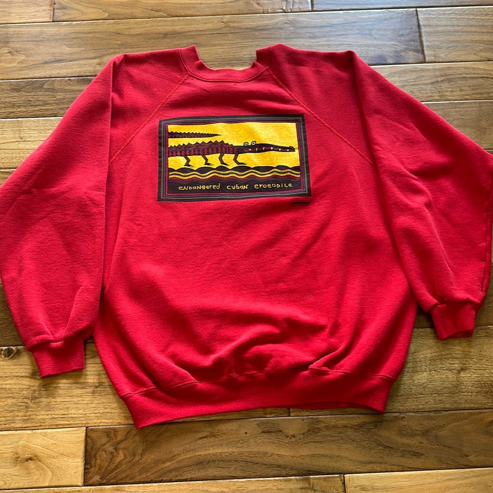 Vtg Endangered Cuban Crocodile Greenpeace sweatshirt